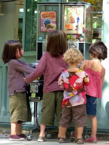 <p>
	<em>Първоначалната инвестиция за административни разходи покрай бизнеса е около 300 лв.&nbsp;Снимка: Freeimages.com</em></p>
