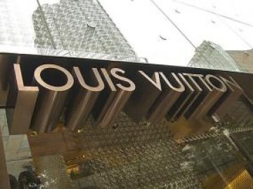 Louis Vuitton отново е най-силната луксозна марка