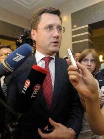 <p>
	Руският енергиен министър Александър Новак: &bdquo;Предложихме много конструктивен план, за който вярваме, че всички ще приемат и трябва да приемат&ldquo;. <em>Снимка: Ройтерс</em></p>
