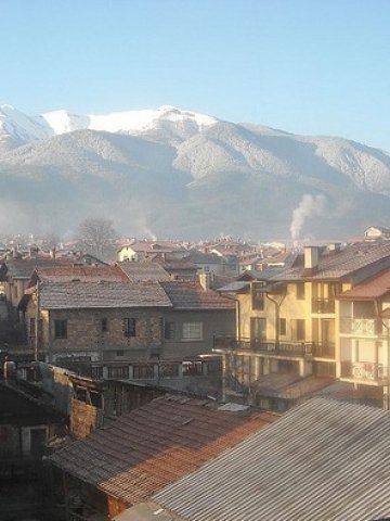 <p>Банско. <i>Снимка: ale3andro, лиценз: <a target="_blank" href="http://creativecommons.org/licenses/by/2.0/"><span lang="en-US">Creative Commons</span></a></i></p>