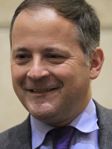 <p>
	Членът на Изпълнителния съвет на ЕЦБ Беноа Кьоре. <em>Снимка: Ройтерс</em></p>
