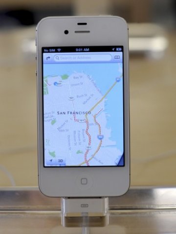 <p>
	Картовата услуга на Apple бе обругана от потребителите. <em>Снимка: Ройтерс</em></p>
