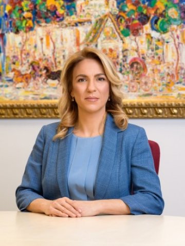 <p>
	Петя Димитрова.&nbsp;<em>Снимка: Пощенска банка</em></p>
