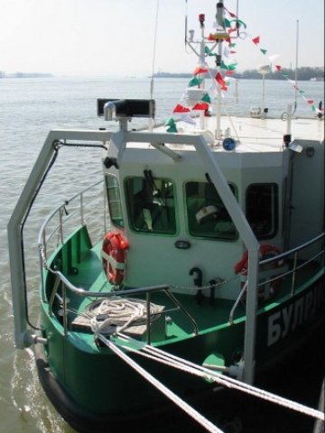 <p>
	<span style="color: rgb(0, 0, 0); font-family: Arial, Helvetica, sans-serif;">Във Видин бе пуснат на вода първият речен изследователски кораб по&nbsp;река Дунав. <em>Снимка: БТА</em></span></p>
