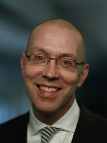 <p>
	Членът на Управителния съвет на Европейската централна банка Йорг Асмусен. <em>Снимка: Ройтерс</em></p>
