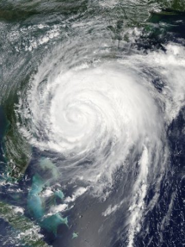 <p>
	<em>Окото на Айрин; Снимка: NASA Goddard Photo and Video, лиценз:<a href="http://creativecommons.org/licenses/by/2.0/" target="_blank"> <strong>CreativeCommons</strong></a></em></p>
