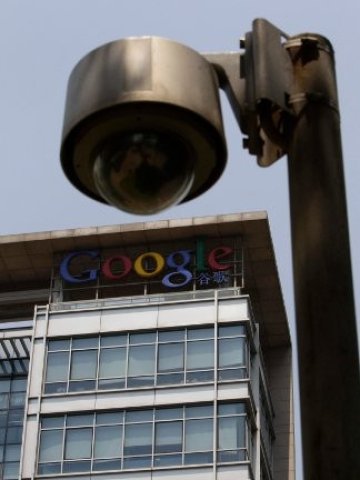 <p>
	Пекин винаги държи Google под око. <em>Снимка: Ройтерс</em></p>
