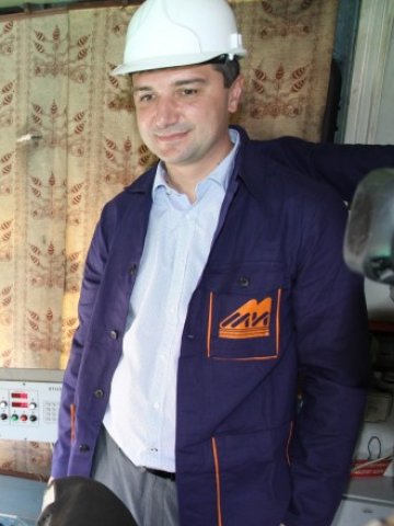 <p>
	Енергийният министър взе участие в официалното пускане в експлоатация нов претоварен пункт. <em>Снимка: БТА</em></p>
