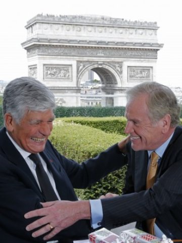 <p>
	Двамата директори &ndash; Джон Рен от Omnicom и Морис Леви от Publicis.&nbsp;<em>Снимка: Ройтерс</em></p>
