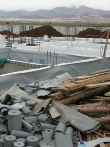 <p>
	Общо 23 регионални депа трябва да бъдат завършени с европейско финансиране.&nbsp;<em>Снимка: БТА</em></p>
