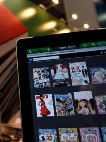 <p>
	Някои от приложенията за смартфони струват повече от цената на самия апарат. <em>Снимка: Ройтерс</em></p>
