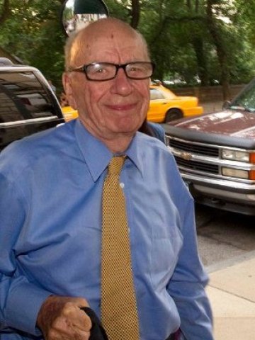 <p>
	Рупърт Мърдок започва да разпродава империята си. <em>Снимка: Ройтерс</em></p>
