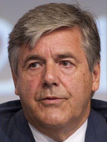 <p>
	Йозеф Акерман. <em>Снимка: Ройтерс</em></p>
