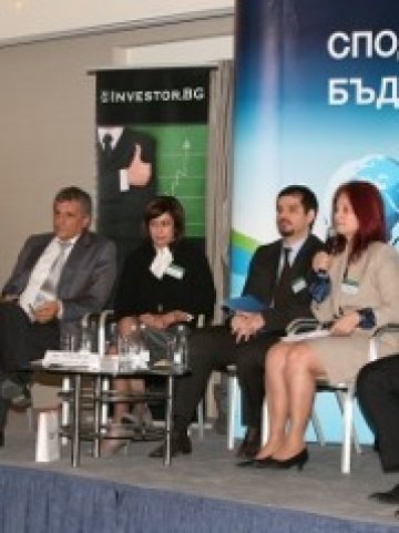 <p>Отляво надясно: Петър Диков, Мира Карабиберова, Атанас Гаров, Цветелина Тасева. Снимка: Investor.bg</p>