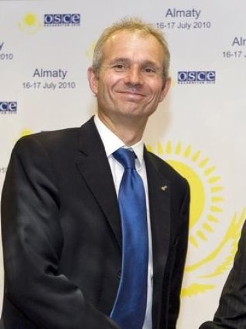 <p>
	Дейвид Лидингтън, британският министър по европейските въпроси. <em>Снимка: Ройтерс</em></p>
