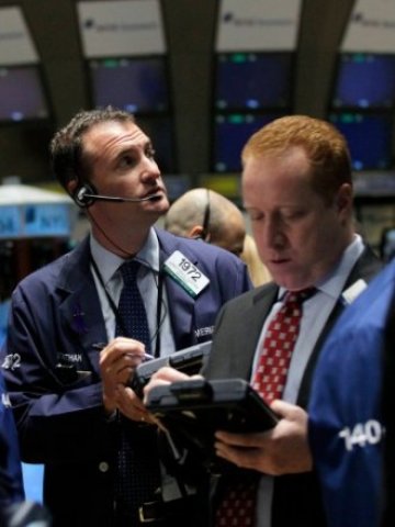 <p>
	Купувачите на Wall Street надделяват и днес. <em>Снимка: Ройтерс</em></p>
