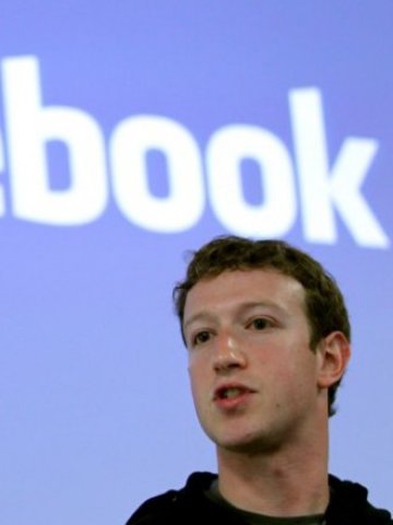 <p>
	Зукърбърг е подготвил нещо &quot;страхотно&quot; за следващата седмица. <em>Снимка: Ройтерс</em></p>
