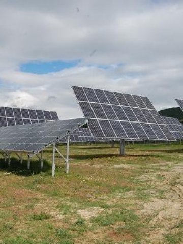 <p>Дружеството вече реализира соларен проект край Блатец. <i>Снимка: EVN</i></p>