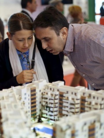 <p>
	Браншът от години настоява за единен регистър на брокерите като част от цялостен пакет за регулация на бизнеса. <em>Снимка: Ройтерс</em></p>
