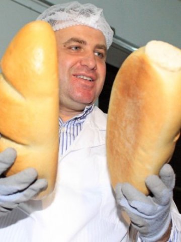 <p>
	<em>Агроминистърът Мирослав Найденов често обича да влиза в ролята на преработвателите, чиито интереси би трябвало да защитава</em> &nbsp; &nbsp;Снимка: БТА</p>
