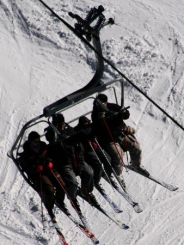 <p>
	&quot;Витоша ски&quot; не е съгласна с предложението за ремонт на ски съоръженията при облекчен режим, но без промяна на предназначението.<em>&nbsp;Снимка: БТА</em></p>
