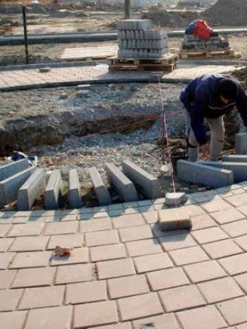 <p>
	<em>Общинските проекти обновиха облика на немалко населени места </em>&nbsp; &nbsp; &nbsp; &nbsp; &nbsp; &nbsp; &nbsp; &nbsp;Снимка: БТА</p>
