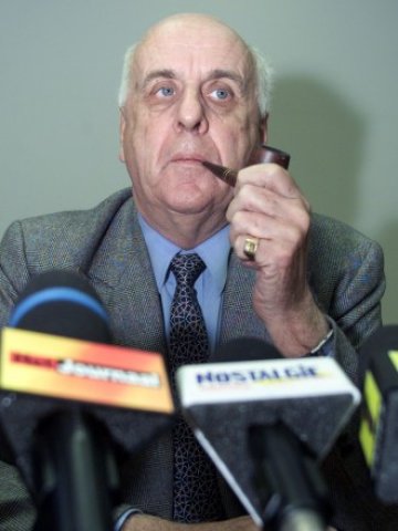 <p>
	Председателят на групата Билдерберг Етиен Давиньон. <em>Снимка: Ройтерс</em></p>
