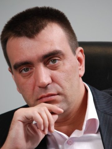 <p>
	Ангел Хаджийски <em>Снимка: Личен архив</em></p>
