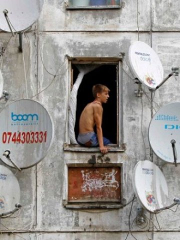 <p>
	Румънците са сред най-бедните граждани на Европа. <em>Снимка: Ройтерс</em></p>
