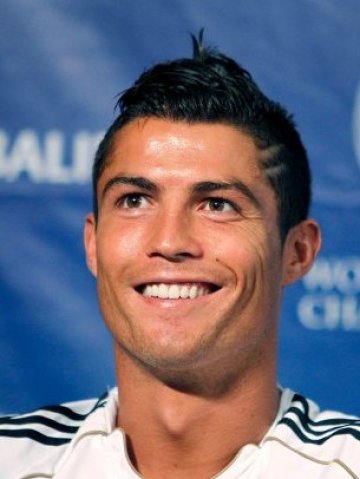 <p>
	Реал Мадрид купи Роналдо с помощта на банков кредит. <em>Снимка: Ройтерс</em></p>
