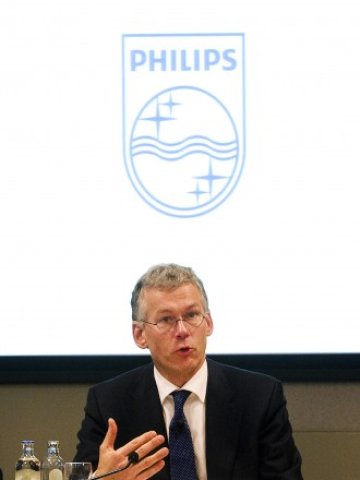 <p style="text-align: justify;">
	Главният изпълнителен директор Франс ван Хутен вижда добри възможности за увеличение на приходите до 2016 г. <em>Снимка: Ройтерс</em></p>
