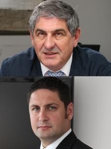 Валентин Трашлиев (горе) и Крум Трашлиев. Снимки: Личен архив