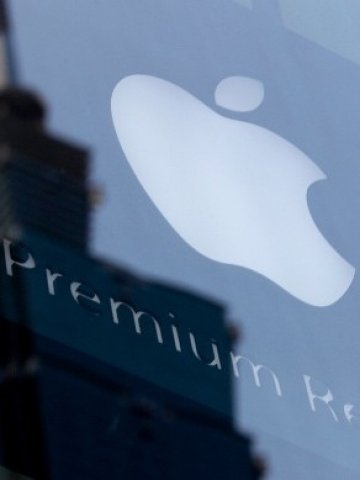 <p>
	Apple се подготвя за наближаващия дебют на iPhone 5<em>. Снимка: Ройтерс</em></p>
