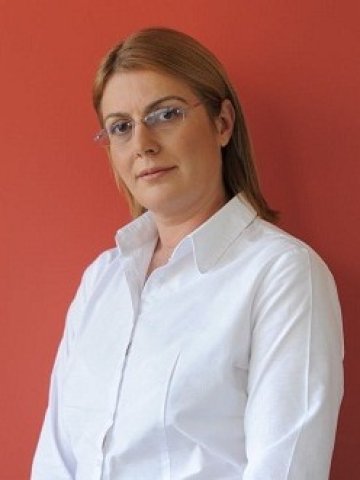 <p align="JUSTIFY" style="margin-bottom: 0cm;">
	<font face="Arial, sans-serif"><font size="2">Катерина Максимова. <em>Снимка: Личен архив</em></font></font></p>
