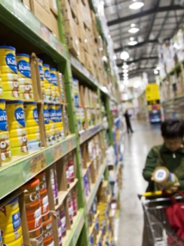 <p>
	Бебешките храни&nbsp;Nutricia също са част от продаващото се подразделение. <em>Снимка: Ройтерс</em></p>
