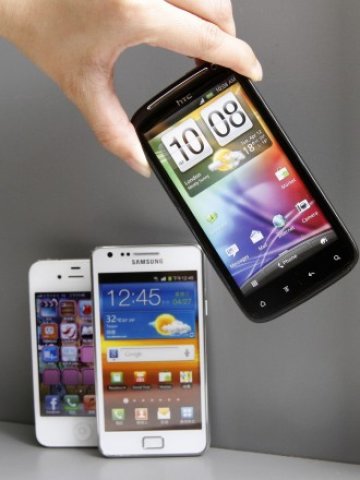 <p>
	HTC ще остане фокусирана върху високия ценови сегмент. <em>Снимка: Ройтерс</em></p>
