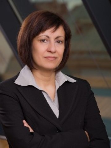 Мира Карабиберова