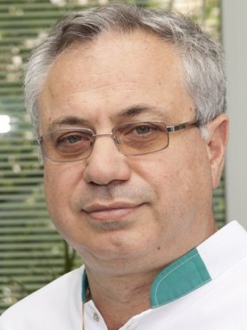 <p>
	Д-р Венцислав Стоев е председател на Клъстер за здравен туризъм в България. <em>Снимка: Личен архив</em></p>
