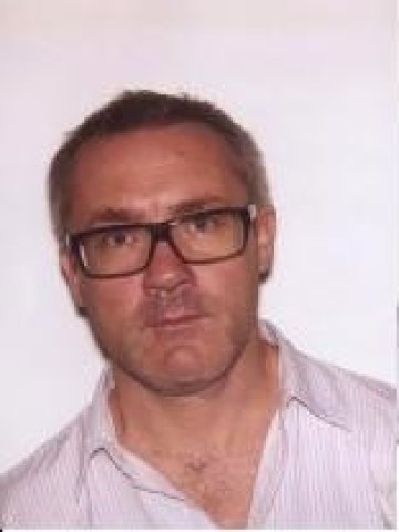 <p><i><span style="font-style: italic;">Деймиън Хърст</span></i><span style="font-style: italic;"> </span><i>Снимка: Flickr Лиценз: </i><a href="http://creativecommons.org/licenses/by/2.0/" target="_blank"><i>Creative Commons</i></a></p>