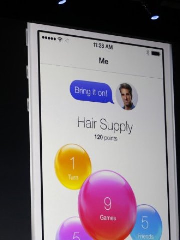 <p>
	Потребителите на устройства на Apple по принцип са по-платежоспособни от тези, които имат джаджи с Android. <em>Снимка: архив Ройтерс</em></p>
