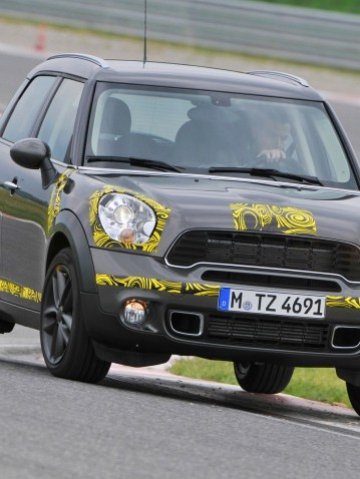 Новото Mini Countryman съвсем не е толкова малко както предшественика си. Снимка: BMW North America, Inc.