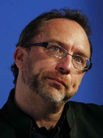 <p>
	Джими Уелс. <em>Снимка: Ройтерс</em></p>
