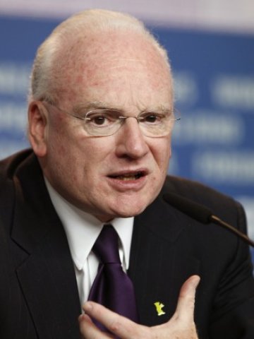 <p>
	Кларк: Ние сме демокрация. Гражданите трябва да се доверяват на своето правителство. <em>Снимка: Ройтерс</em></p>
