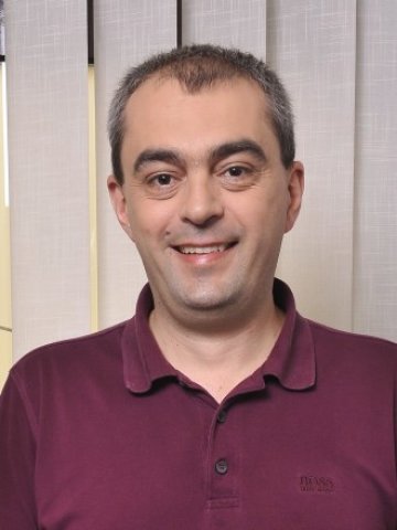 <p>
	Д-р Бранимир Кирилов: Конфликтът между бизнеса и обществения интерес в социалната страна на здравеопазването съществува навсякъде по света. <em>Снимка: Личен архив</em></p>
