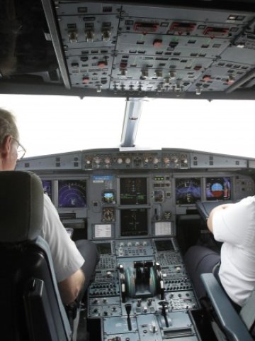 <p>
	Мерките трябва да направят въздушния транспорт в ЕС по-безопасен.&nbsp;<em>Снимка: Ройтерс</em></p>
