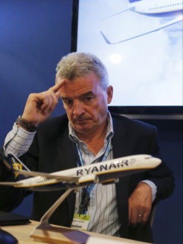 <p>
	<span style="font-size: 12px;">&nbsp;Майкъл Олиъри: Искам да летим до САЩ за 10 долара. <em>Снимка: Ройтерс</em></span></p>
