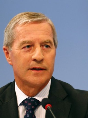 <p>
	Юрген Фитшен. <em>Снимка: Архив Ройтерс</em></p>
