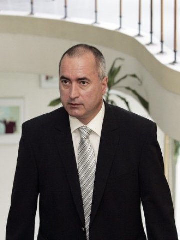 <p>
	<em>Заместник-министърът на икономиката, енергетиката и туризма Иво Маринов даде старт на Лято 2012 &nbsp;Снимка: БТА</em></p>
