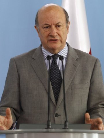 <p>
	Полският министър на финансите Яцек Ростовски. <em>Снимка: Архив Ройтерс</em></p>
