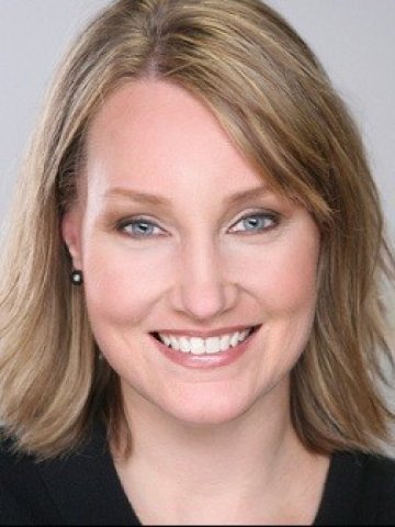 <p>
	Пола Дейвис. <em>Снимка: Личен архив</em></p>
